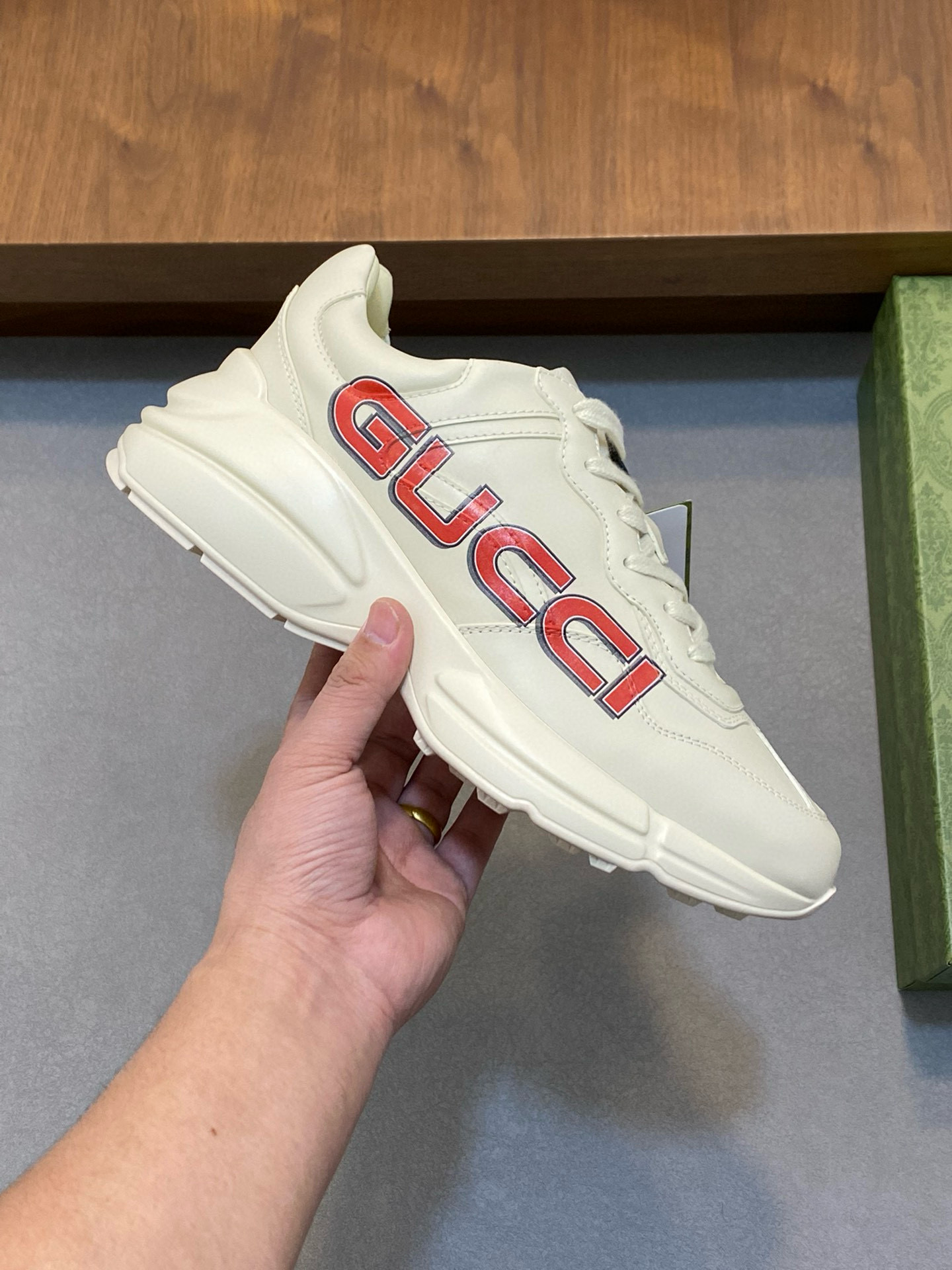 구찌 라이톤 남녀공용 신발 운동화 스니커즈