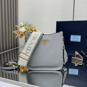 프라다 1BH191 여자가방