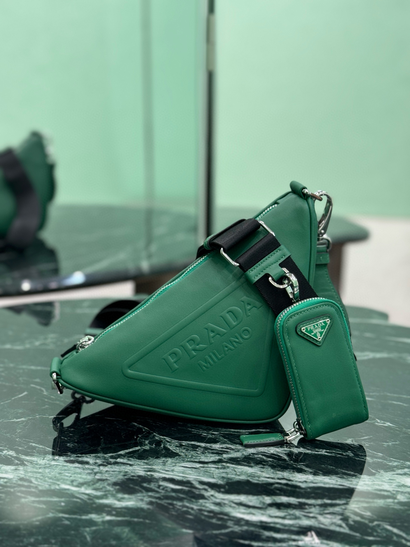 프라다 1BH190 남녀공용가방