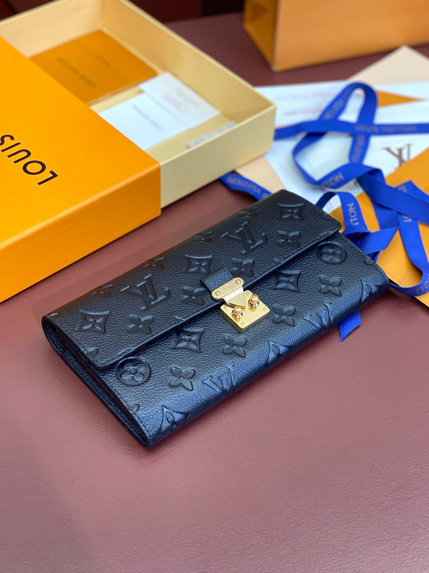 루이비통 여자 장지갑 M83276