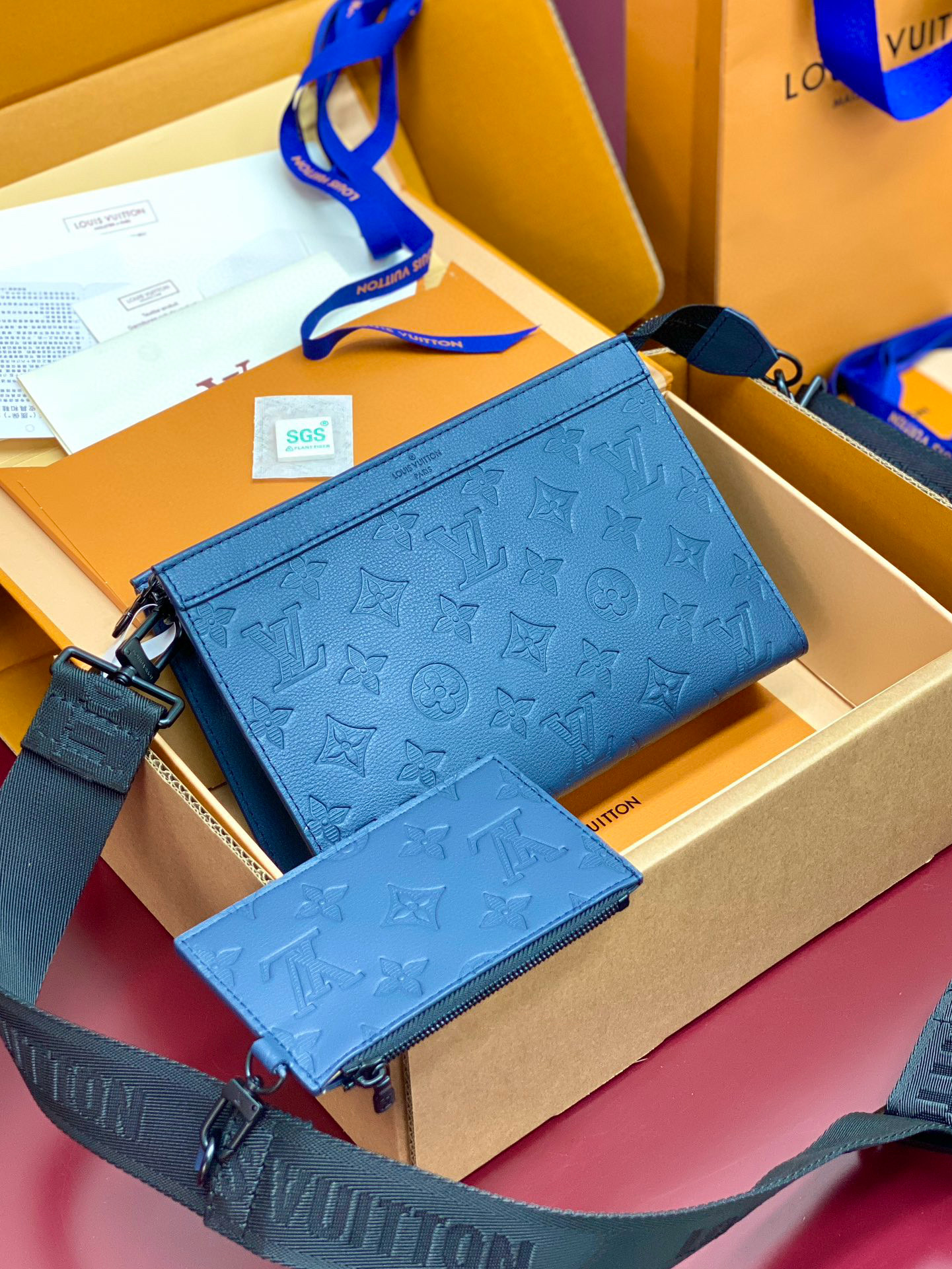 루이비통 M81115 남자가방