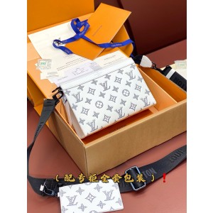 루이비통 M81115 남자가방