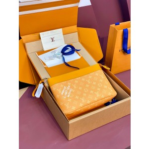 루이비통 M12665 클러치백