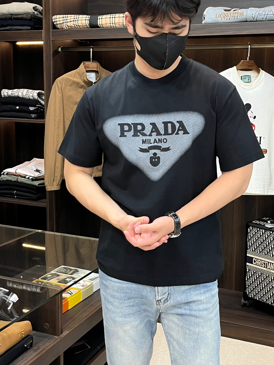 프라다 남자 반팔티