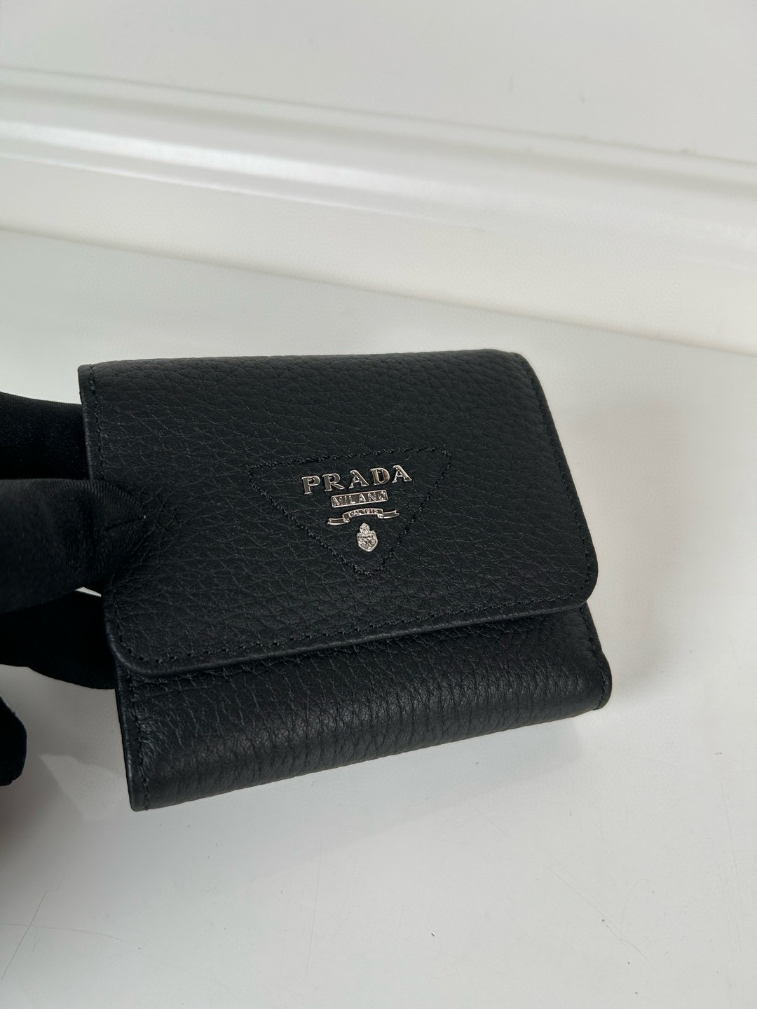 프라다 1MH043 여자 반지갑