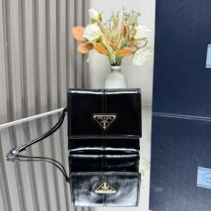 프라다 1MH043 여자 반지갑