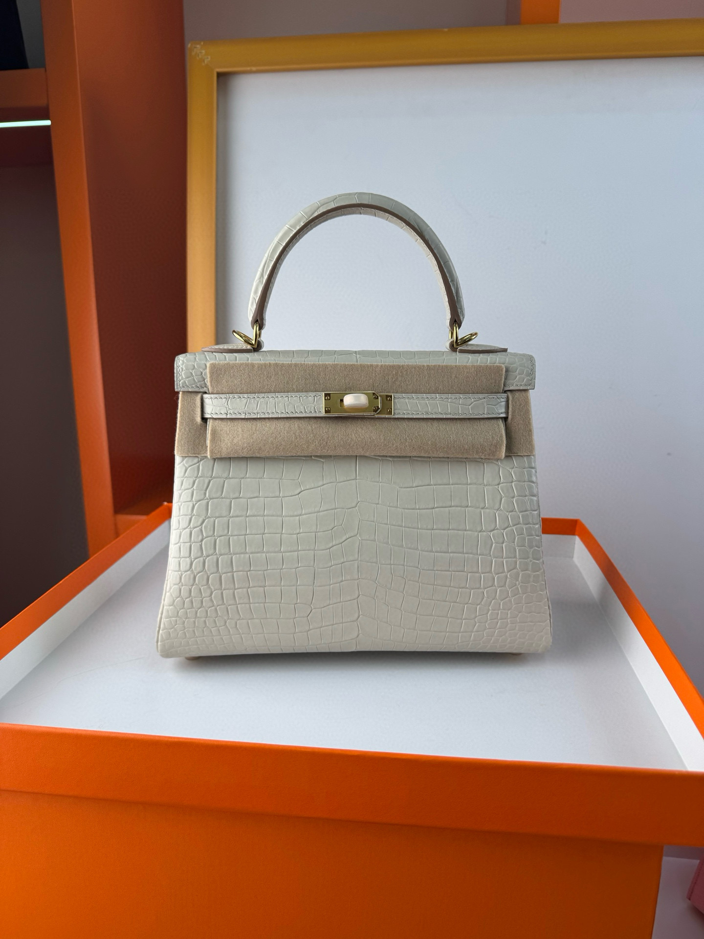 에르메스 켈리백 25 악어가죽 여자가방