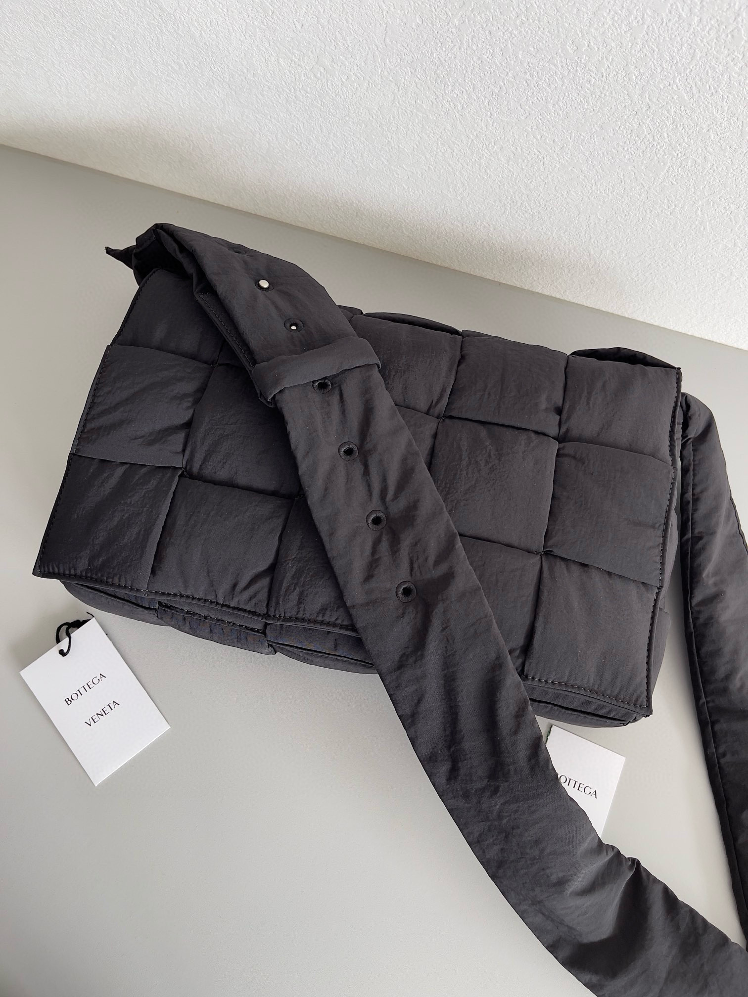 보테가베네타 70529 남자가방