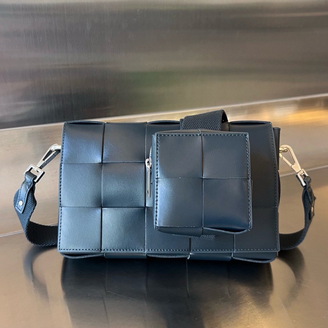 보테가베네타 741777 남녀공용가방