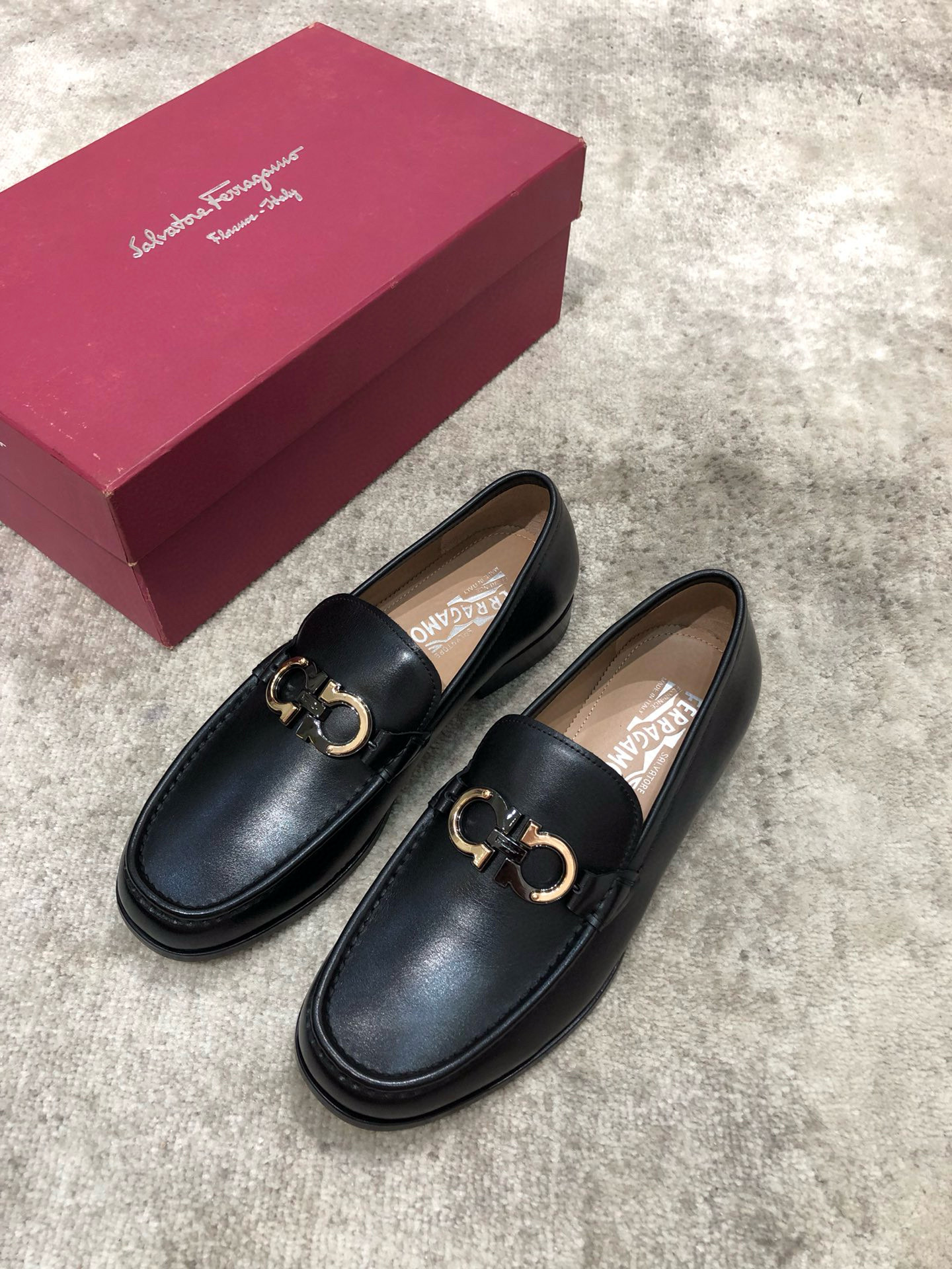 페라가모 남자 구두