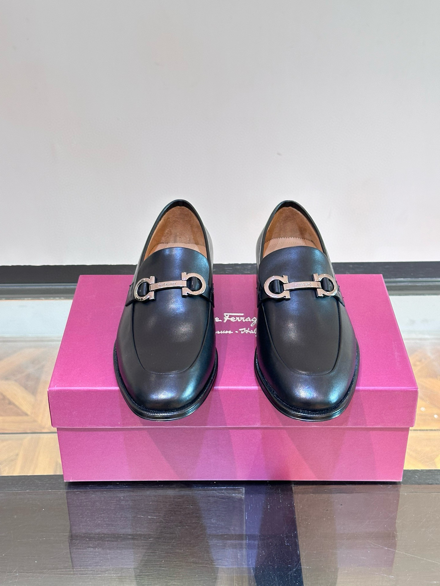 페라가모 남자 구두