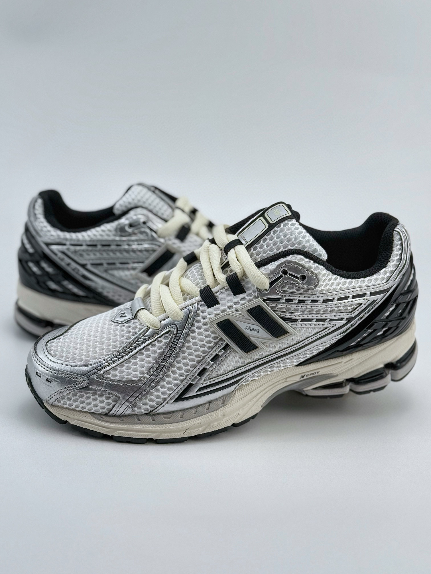 뉴발란스 1906 남녀공용 신발 운동화 스니커즈