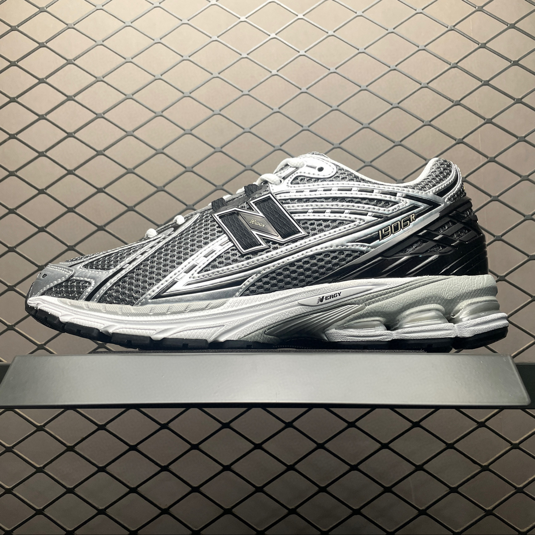 뉴발란스 1906 남녀공용 신발 운동화 스니커즈