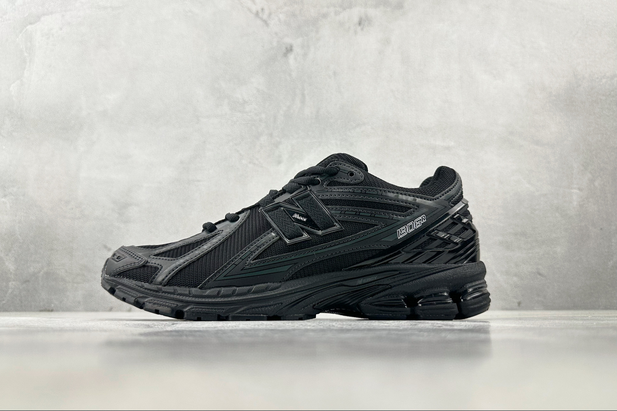 뉴발란스 1906 남녀공용 신발 운동화 스니커즈