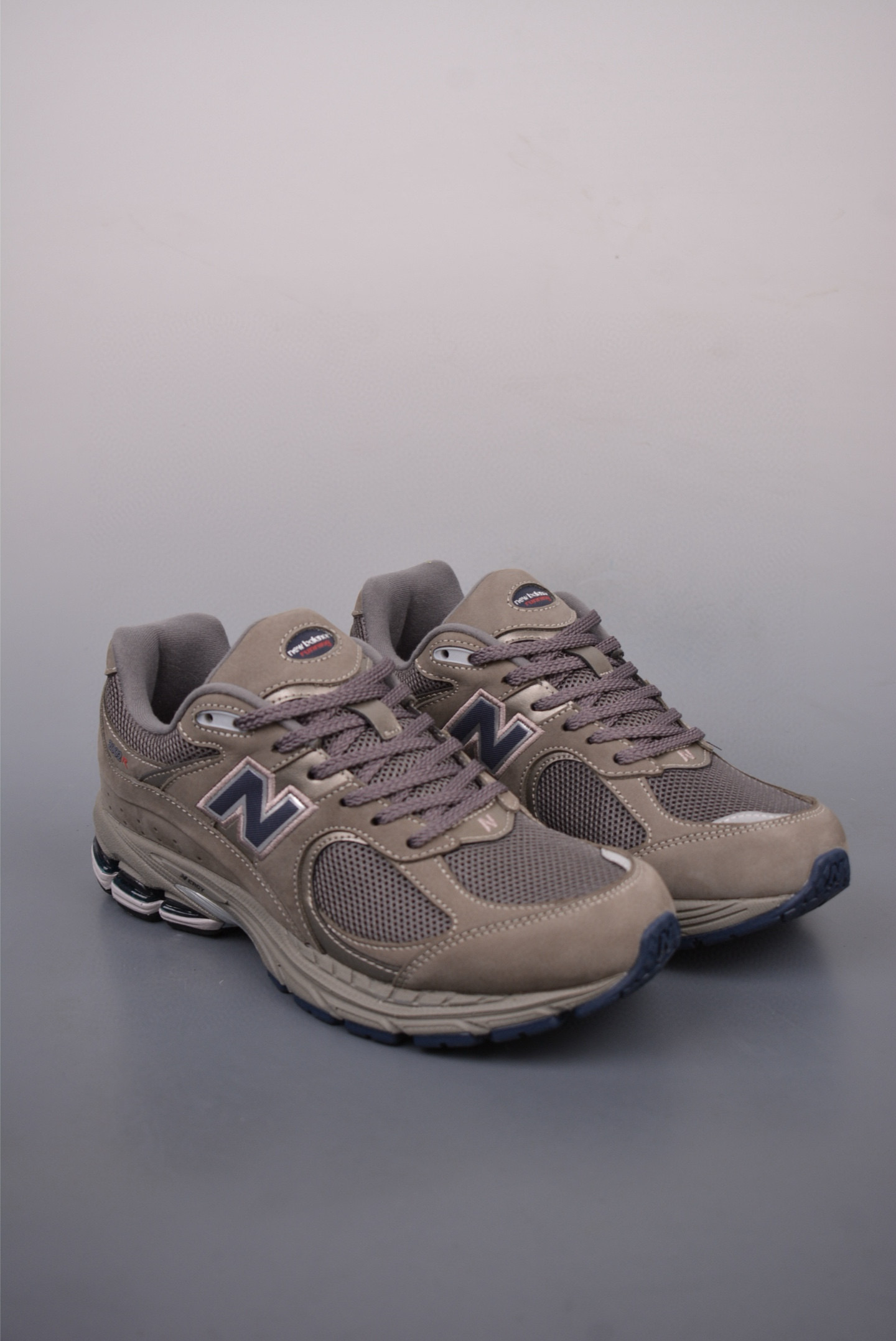 뉴발란스 2002 남녀공용 신발 운동화 스니커즈