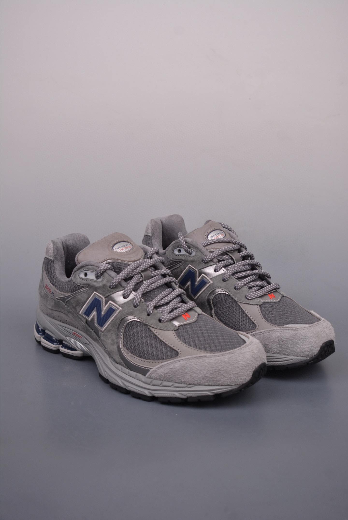 뉴발란스 2002 남녀공용 신발 운동화 스니커즈