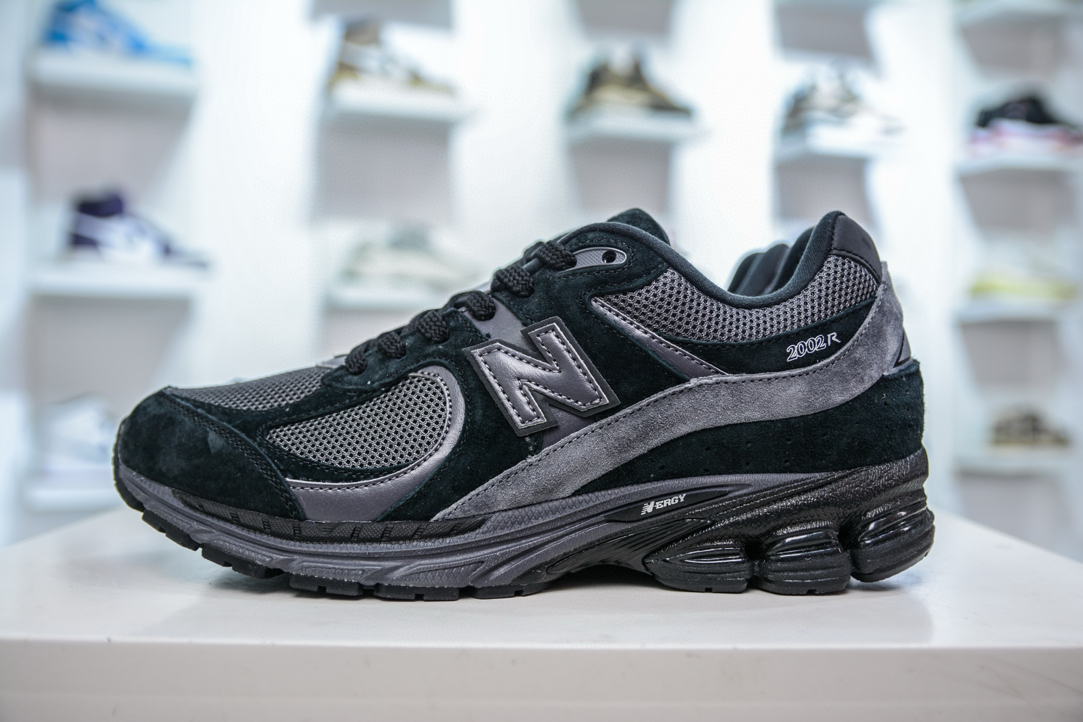 뉴발란스 2002 남녀공용 신발 운동화 스니커즈