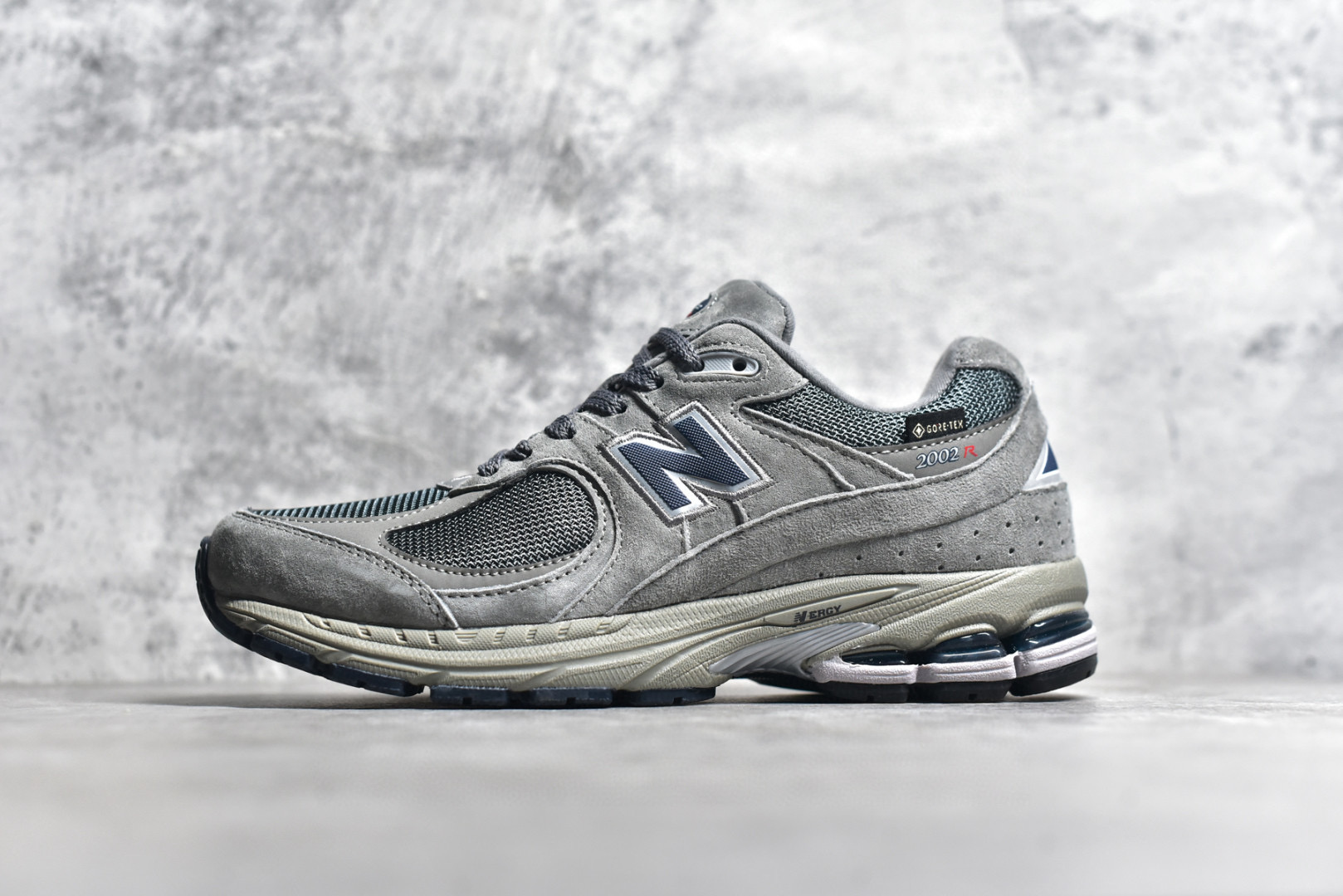 뉴발란스 2002 남녀공용 신발 운동화 스니커즈