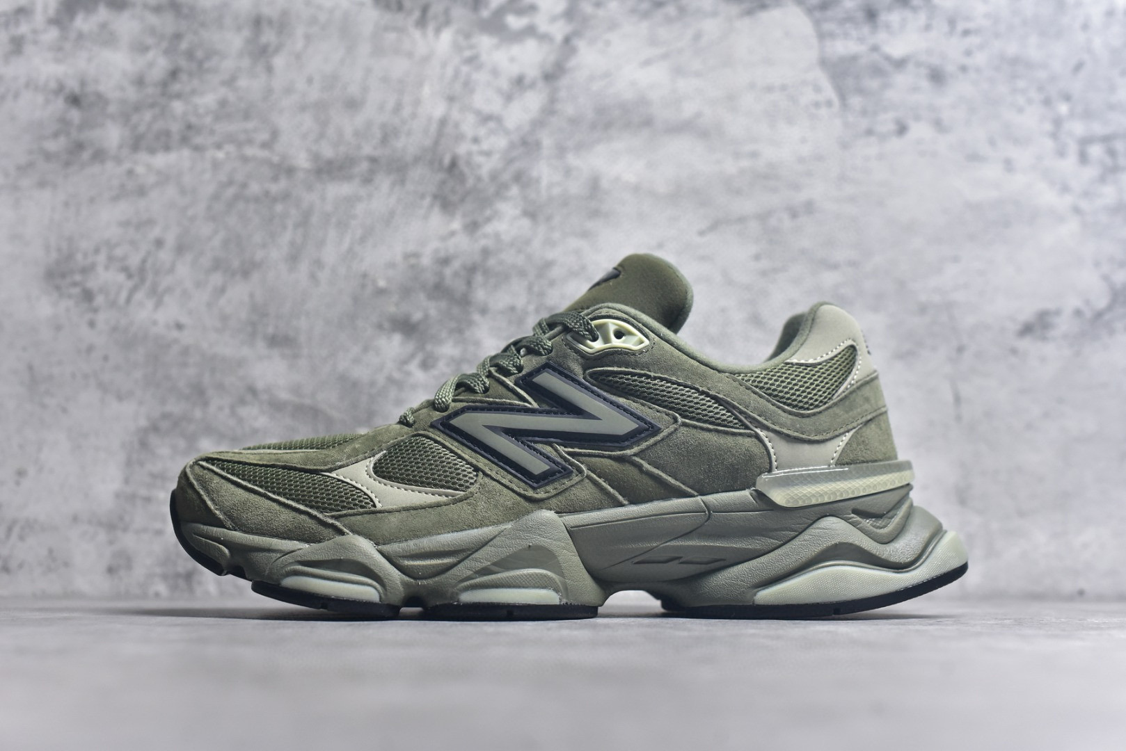 뉴발란스 9060 남녀공용 신발 운동화 스니커즈