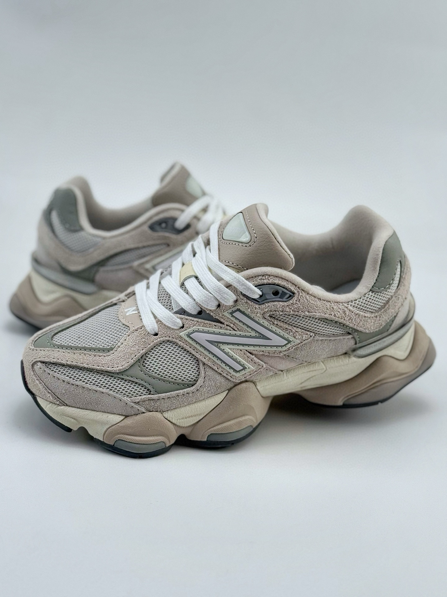 뉴발란스 9060 남녀공용 신발 운동화 스니커즈