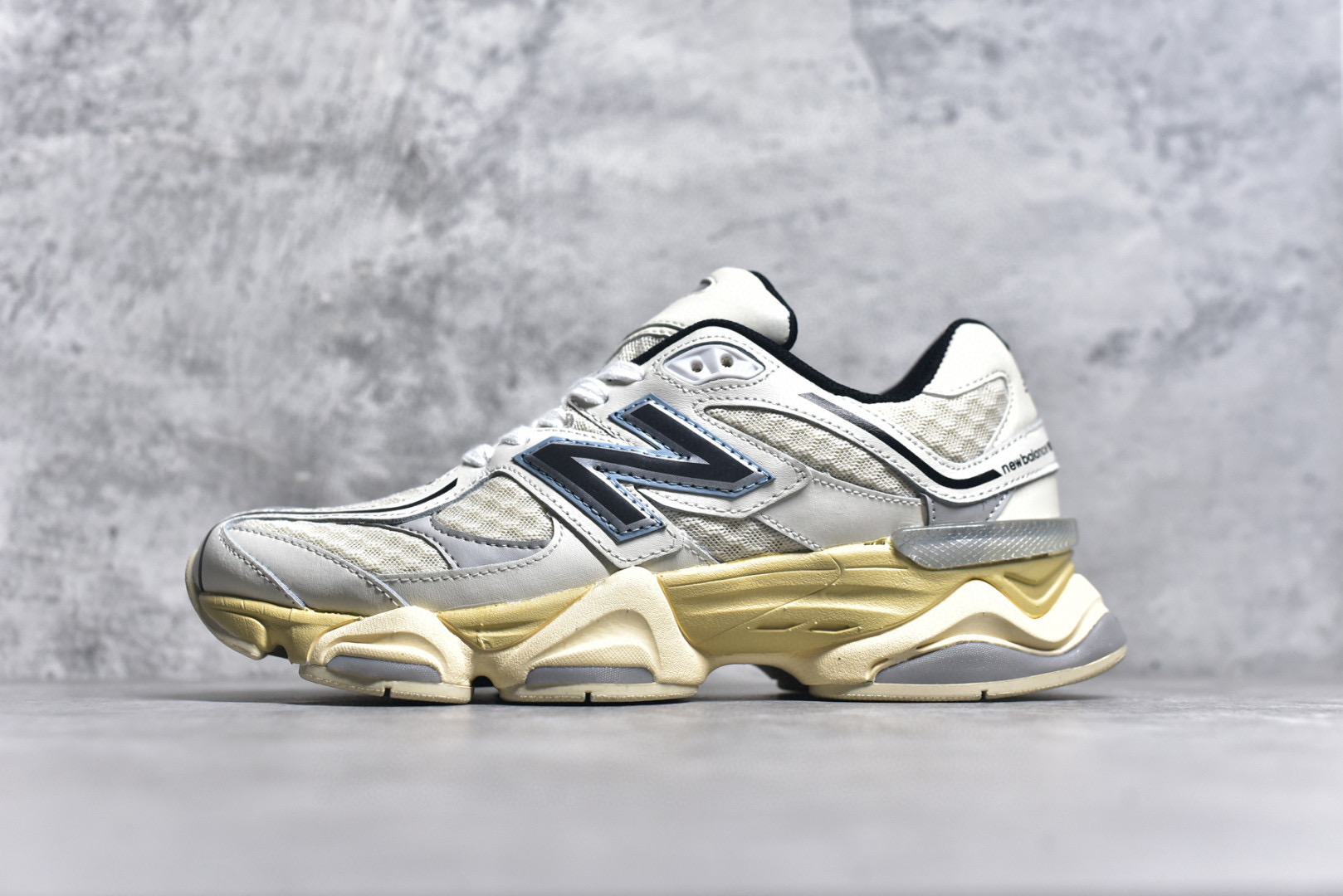 뉴발란스 9060 남녀공용 신발 운동화 스니커즈