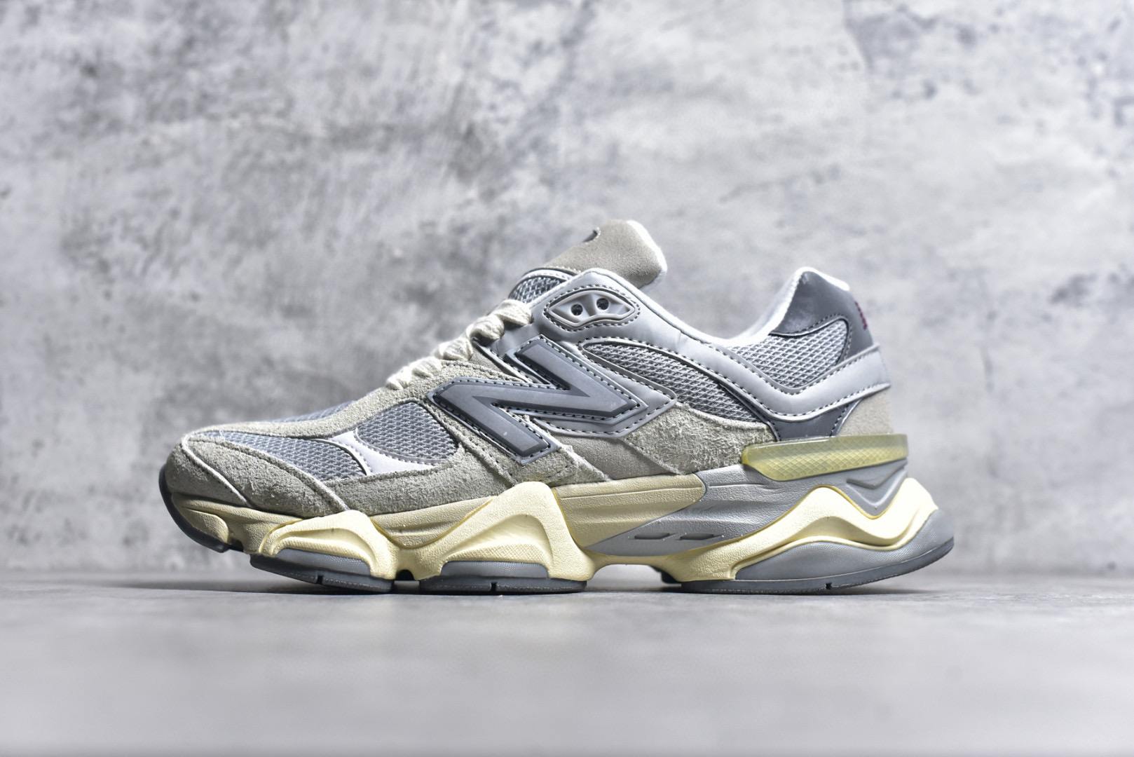 뉴발란스 9060 남녀공용 신발 운동화 스니커즈