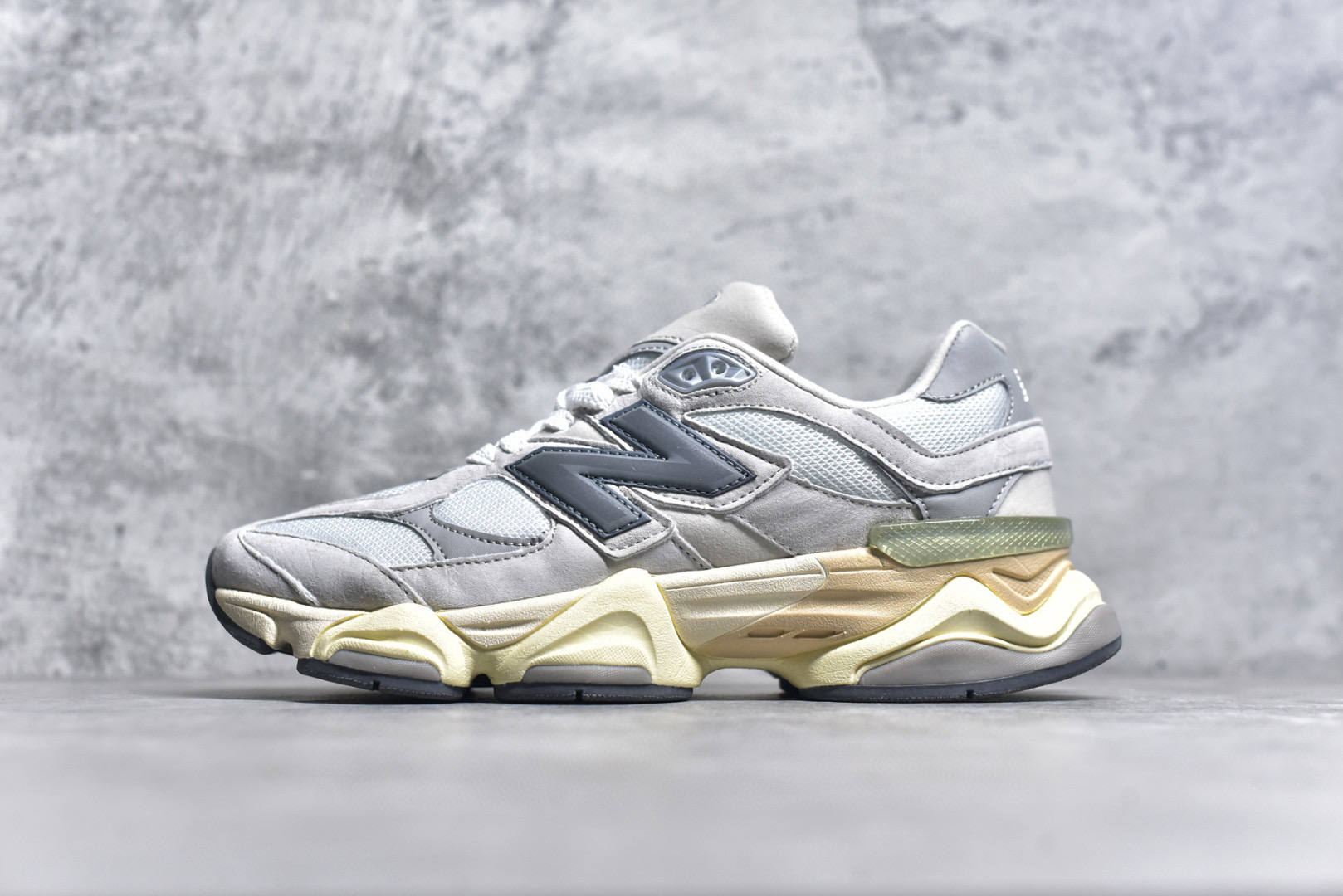 뉴발란스 9060 남녀공용 신발 운동화 스니커즈