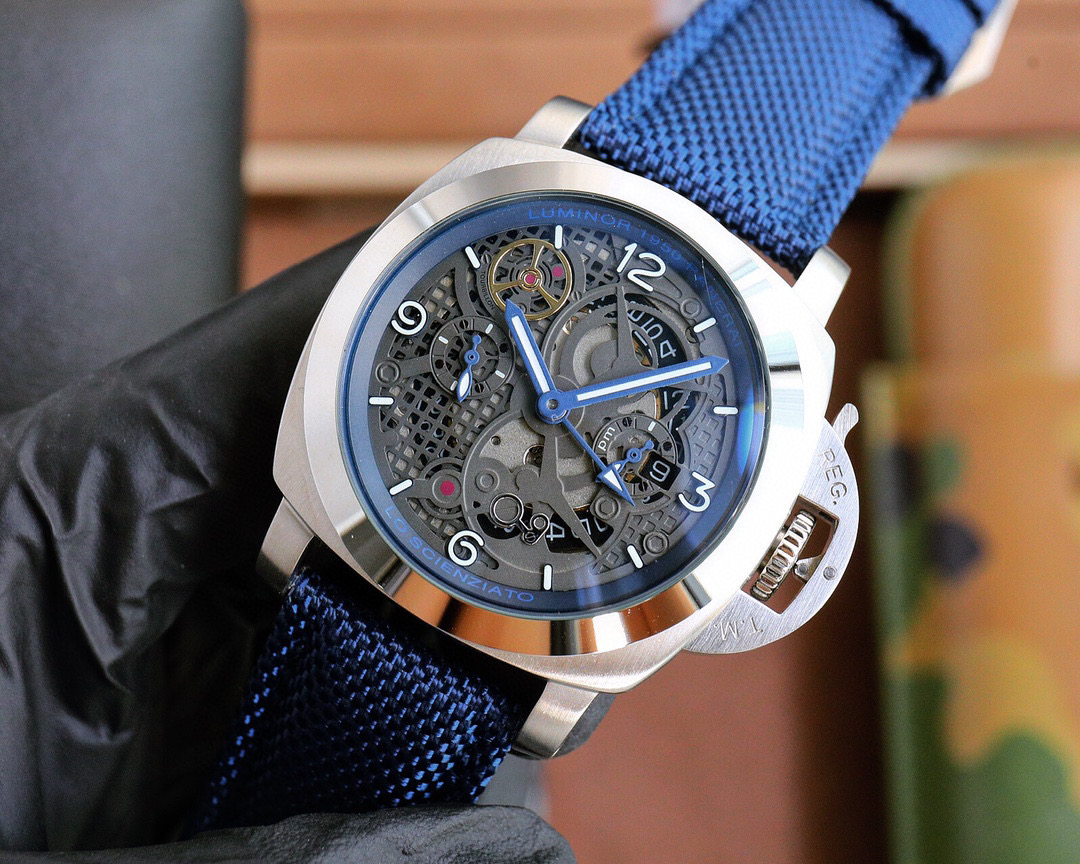 파네라이  남자 미러급 시계