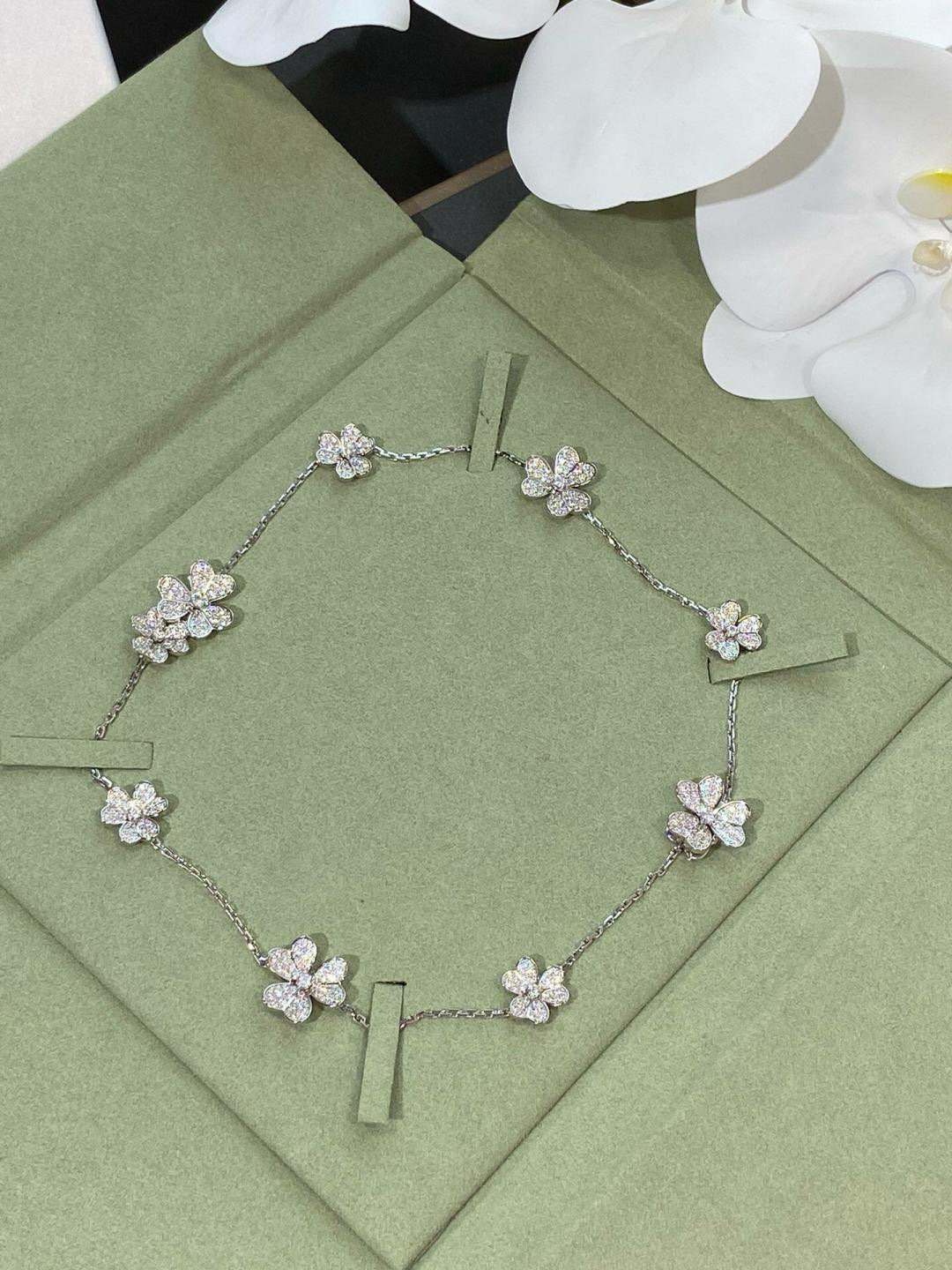 반클리프앤아펠 목걸이