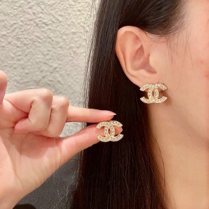 샤넬 귀걸이
