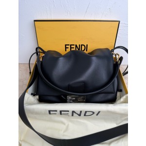 펜디 여자가방 8833