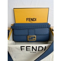 펜디 여자가방 600