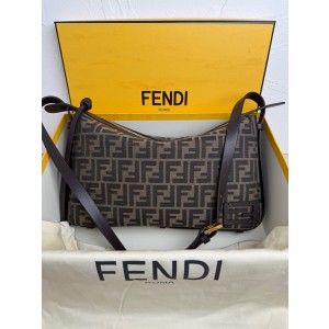 펜디 여자가방 8106B75