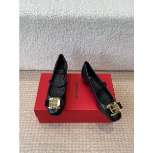 페라가모 여자 신발 구두