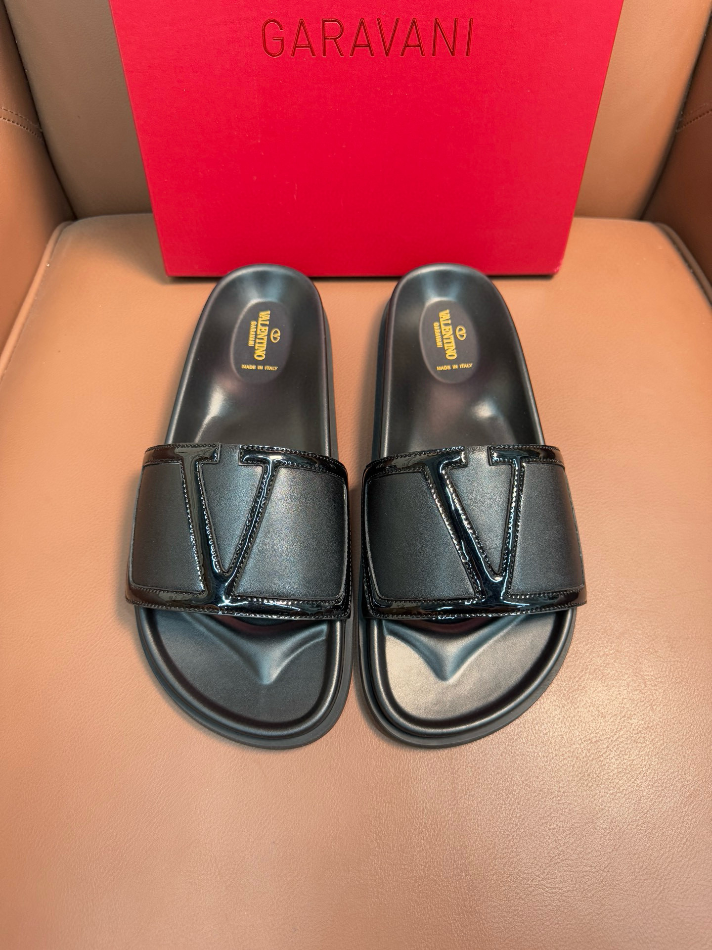 발렌티노 남자 슬리퍼