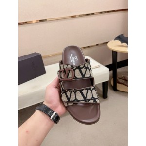 발렌티노 남녀공용 슬리퍼