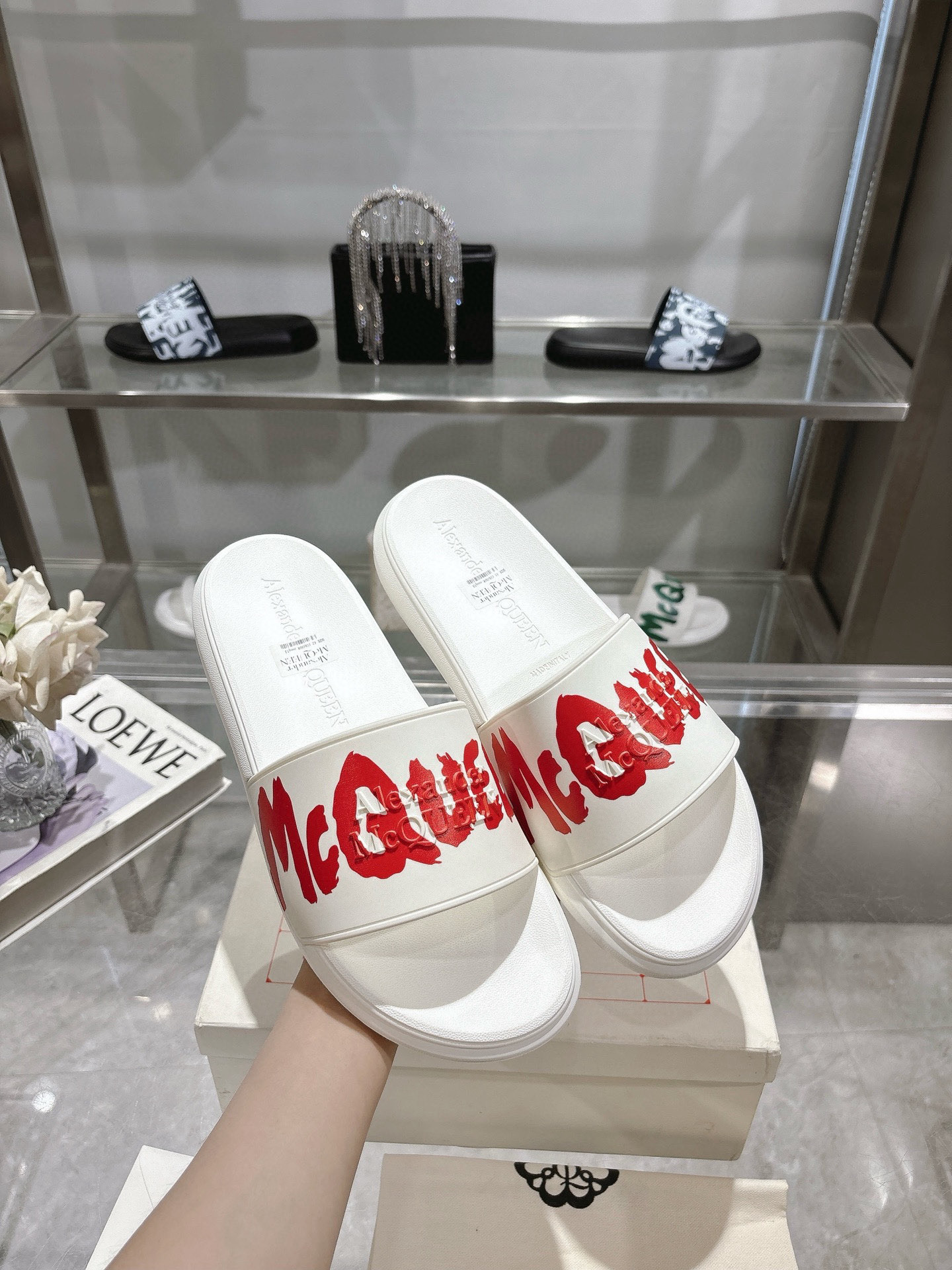 알렉산더 맥퀸 남녀공용 슬리퍼