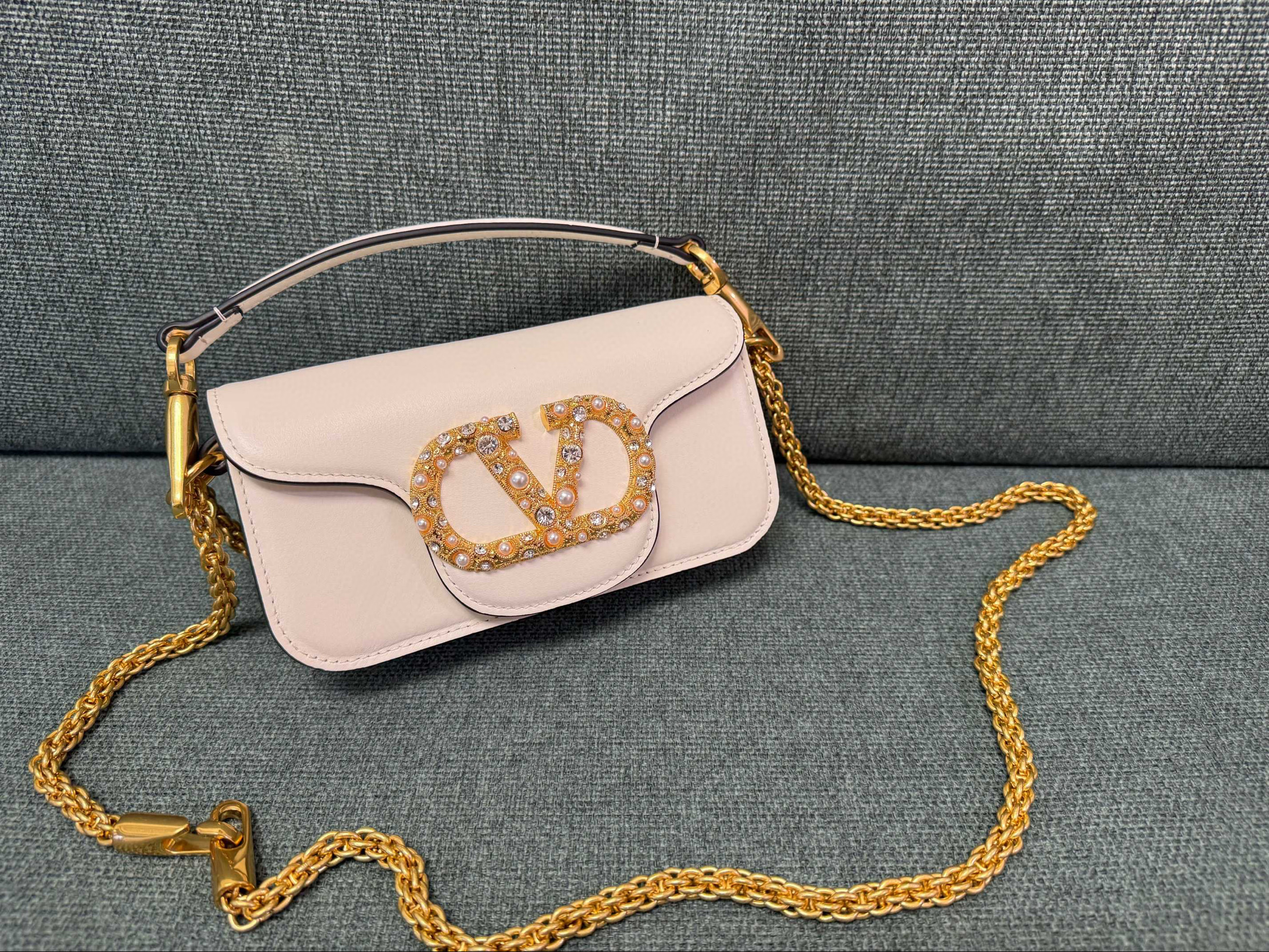 발렌티노 가라바니  여자가방 2244