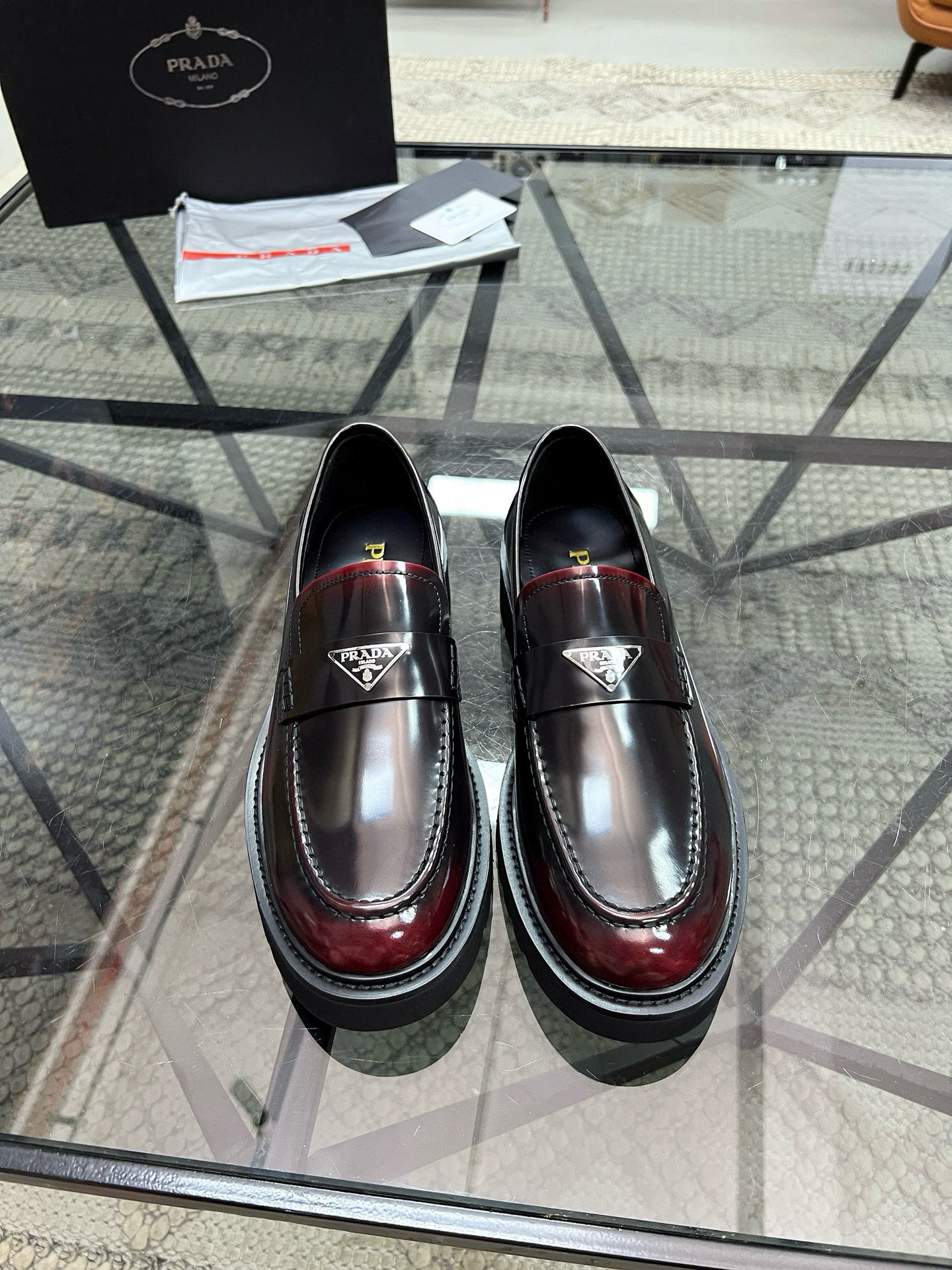 프라다 남자 구두