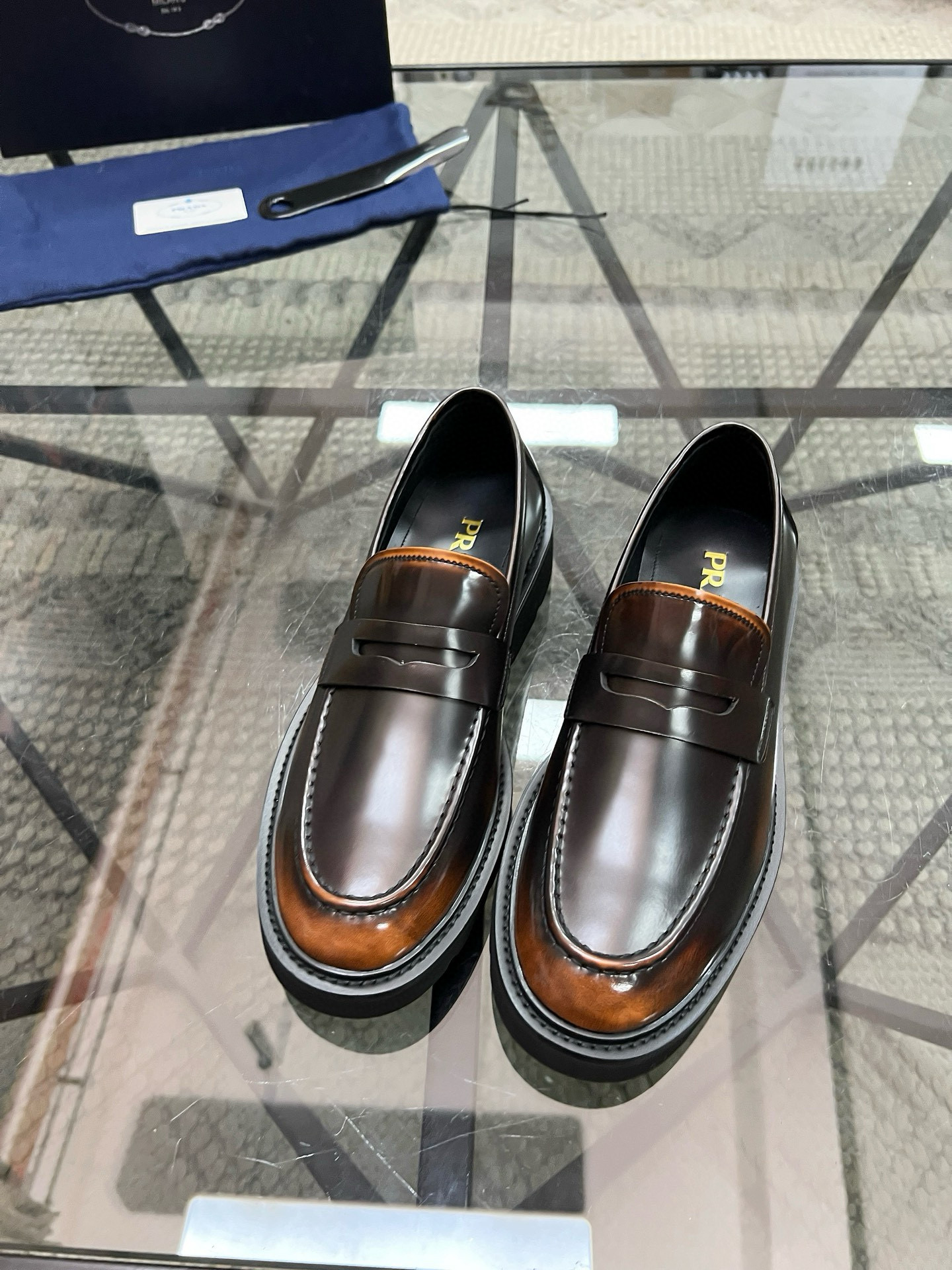 프라다 남자 구두