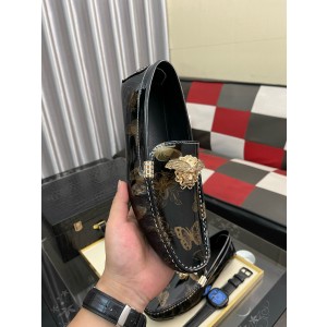 베르사체 남자 구두