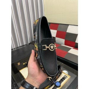 베르사체 남자 구두