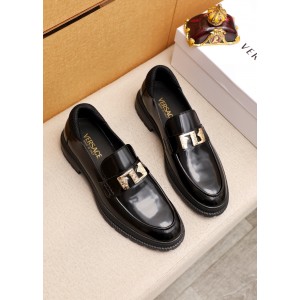 베르사체 남자 구두