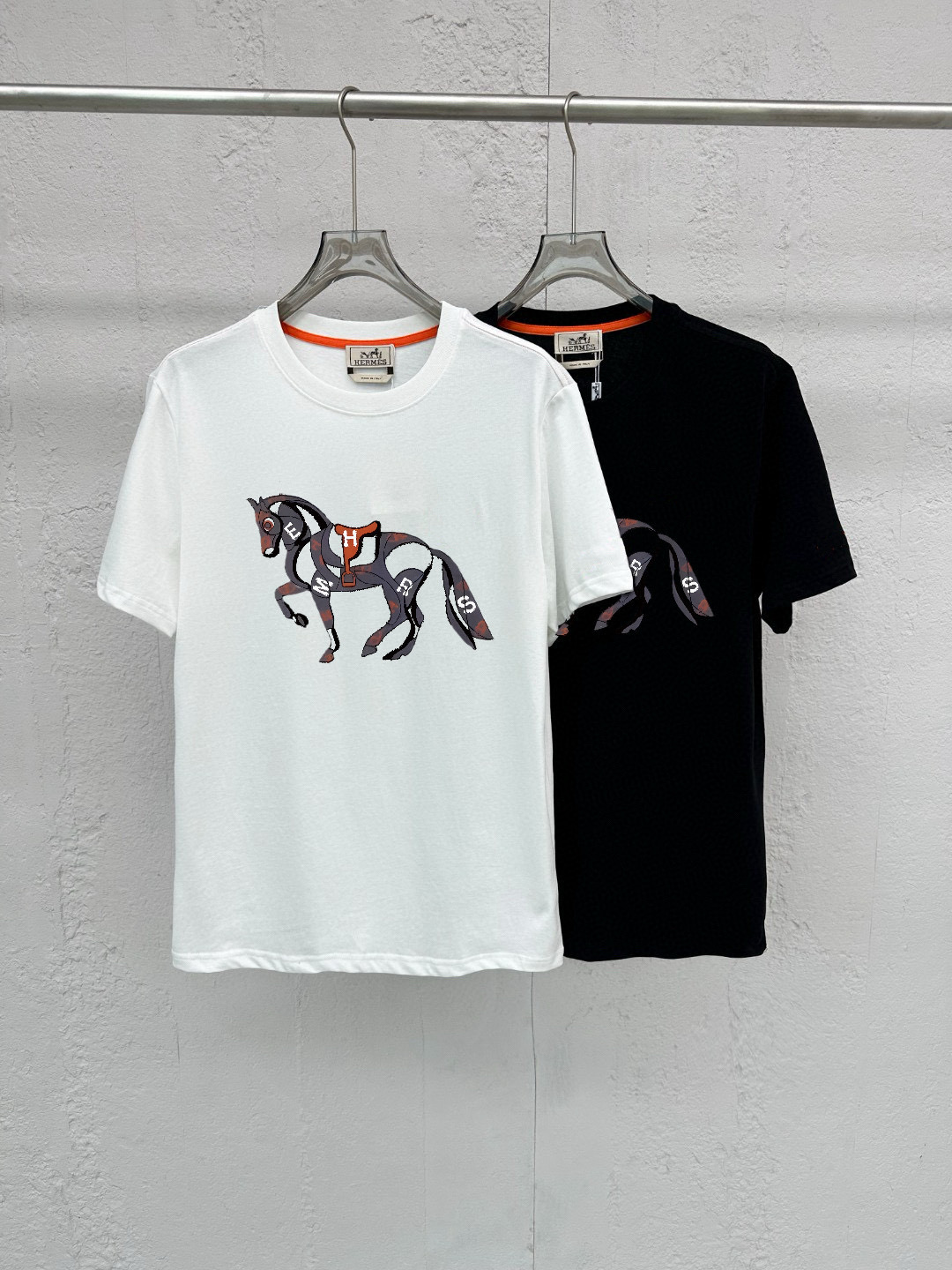 에르메스 2컬러 남자 반팔티