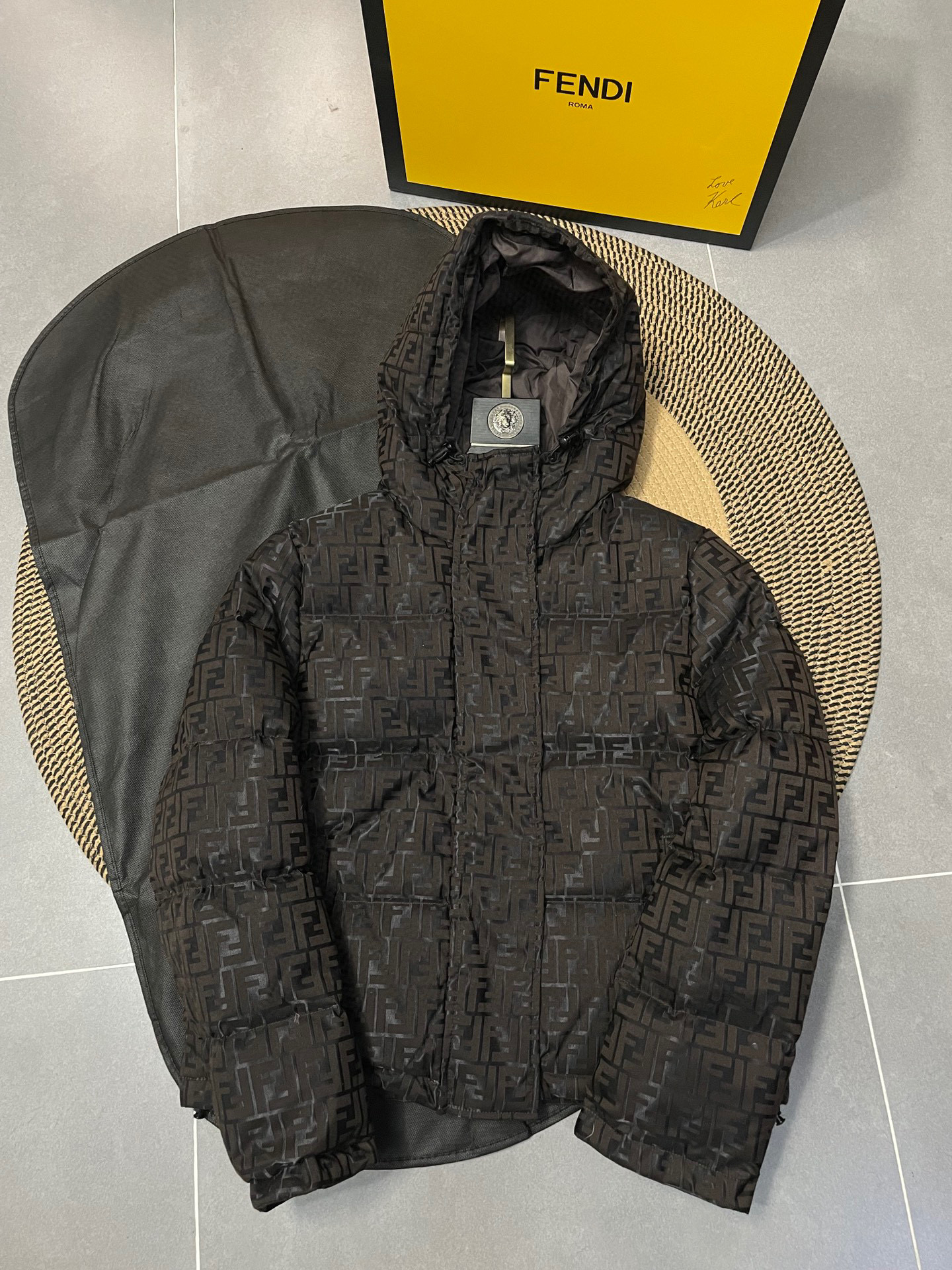 펜디 남자 패딩