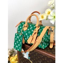 루이비통 M24423 여자가방