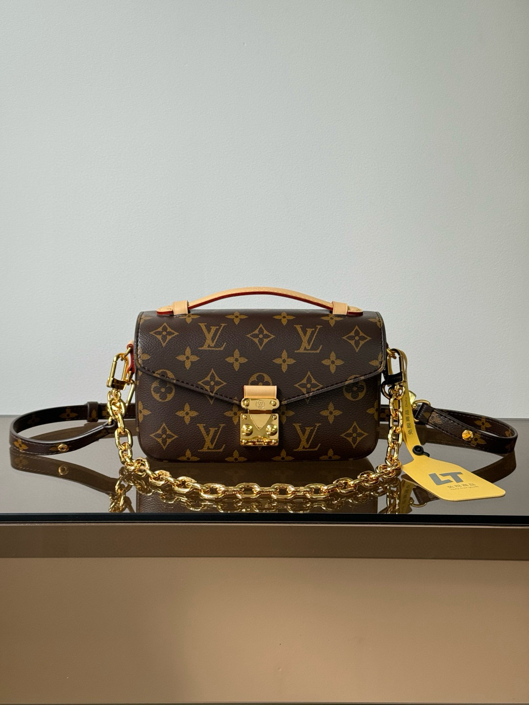 루이비통 M46279 여자가방