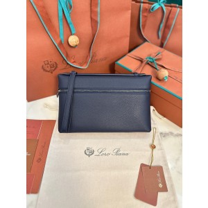 로로피아나 클러치백