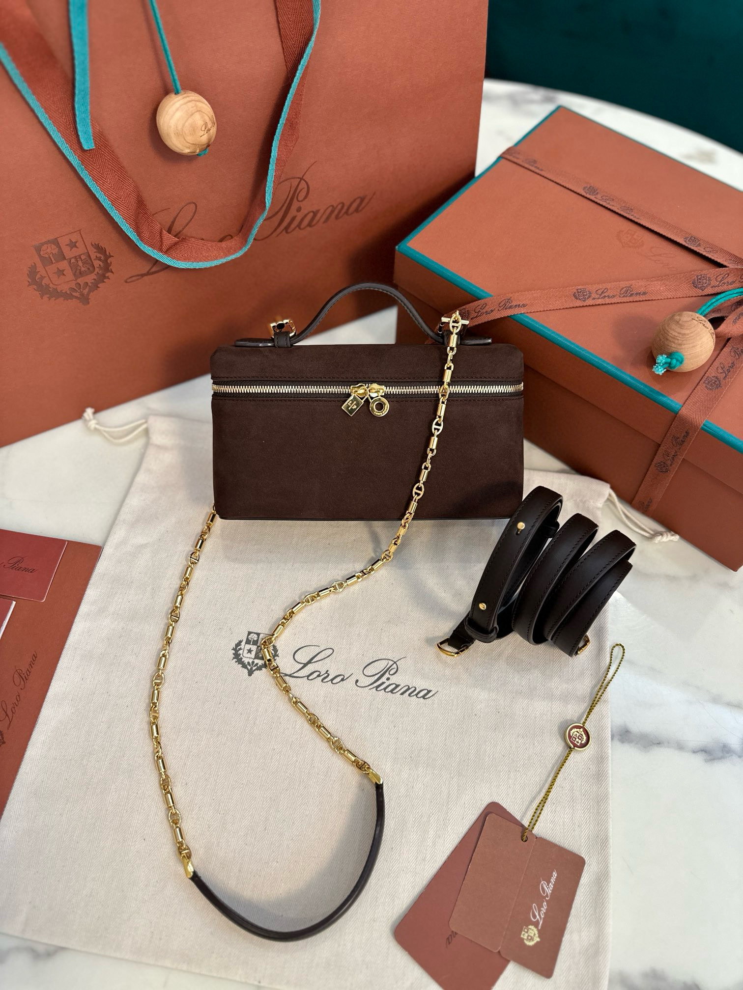 로로피아나 여자가방