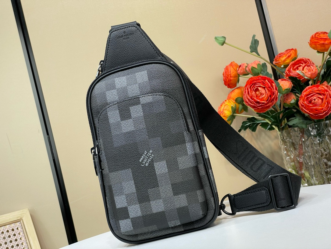 루이비통 m14953 슬링백 남자가방